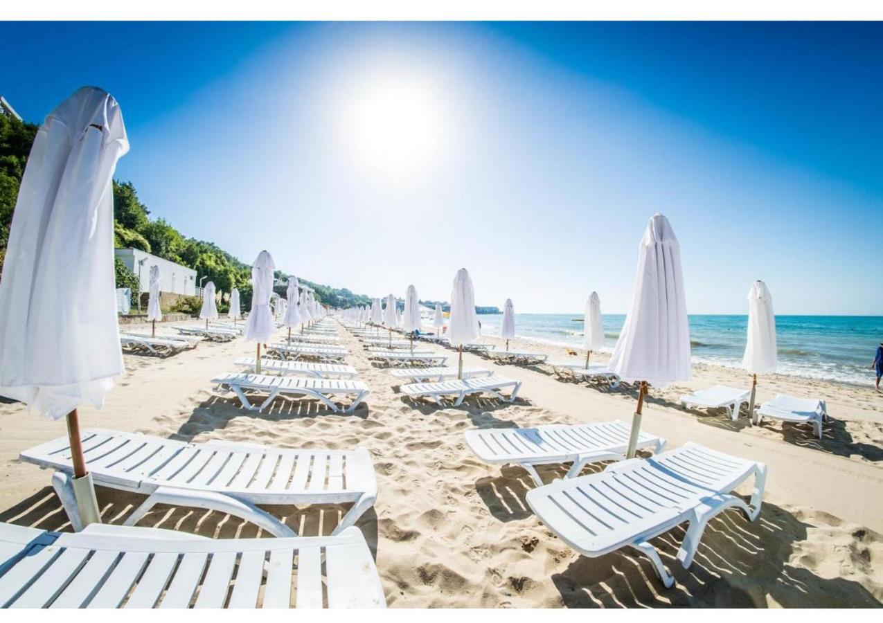 Panorama Fort Beach, Фамилно Студио Deluxe Sveti Vlas Bagian luar foto